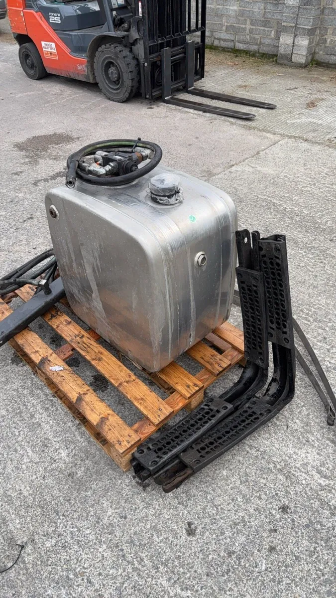 Volvo tipping gear - Image 3
