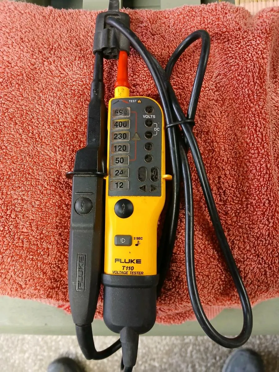 Voltage tester - Image 1