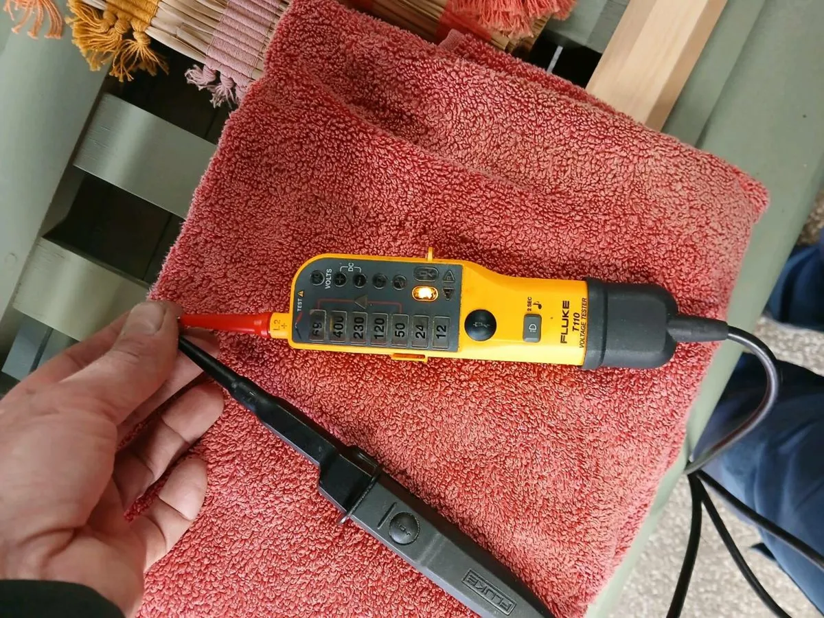 Voltage tester - Image 3