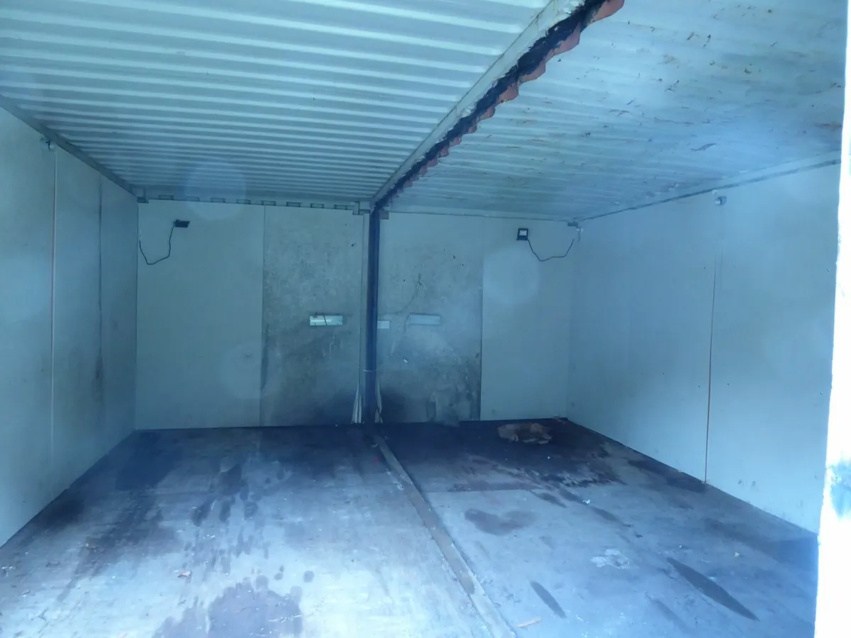 2x 20 feet long Steel Shipping Container for sale. - Image 4