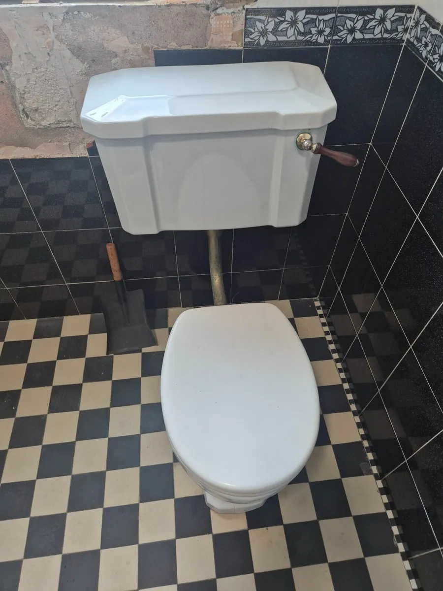 Cast Iron Bath,  Sink, Toilet - Image 3