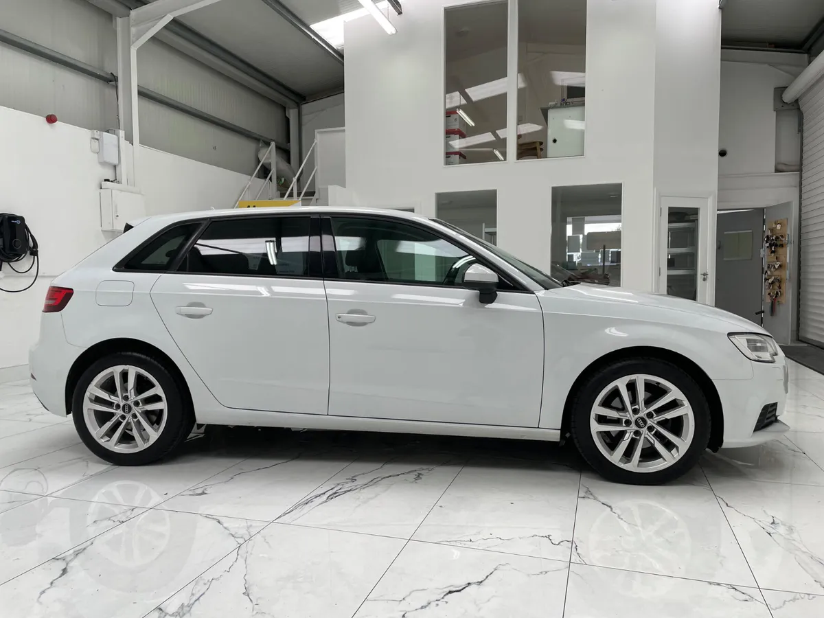 Audi A3 2017 - Image 3