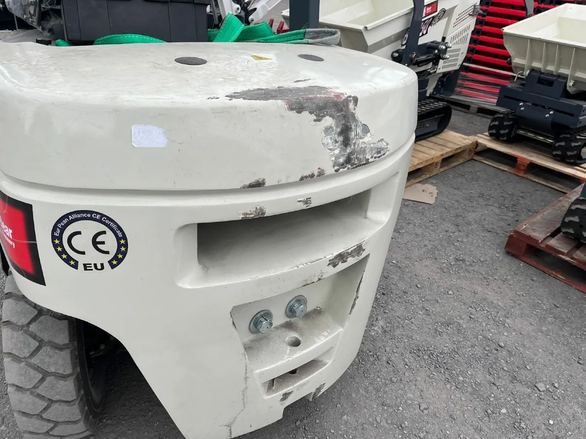 MITSUBISHI DIESEL ENGINE FORKLIFT - BRAND NEW - Image 3