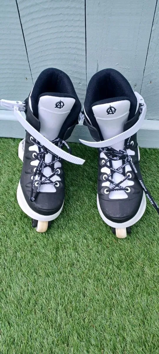 Anarchy
Revolution II Aggressive Inline Skates - Image 4