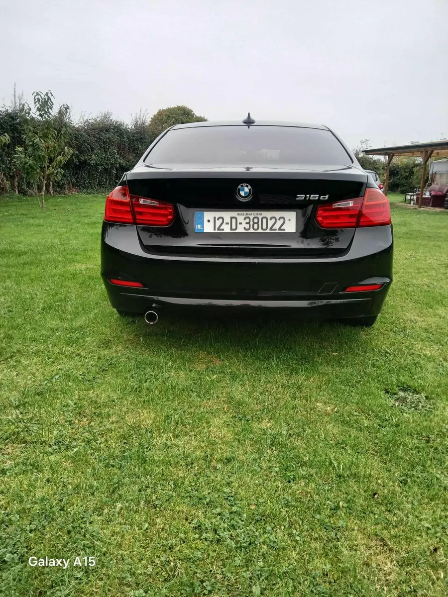BMW 3-Series 2012 - Image 3