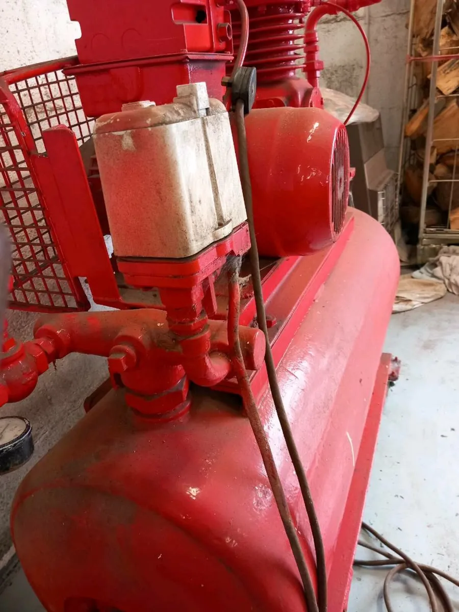 Single phase garage compressor - Image 3