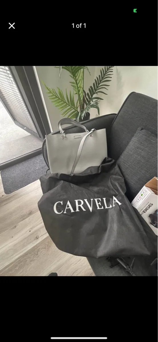 Four Handbag bundle - Image 3