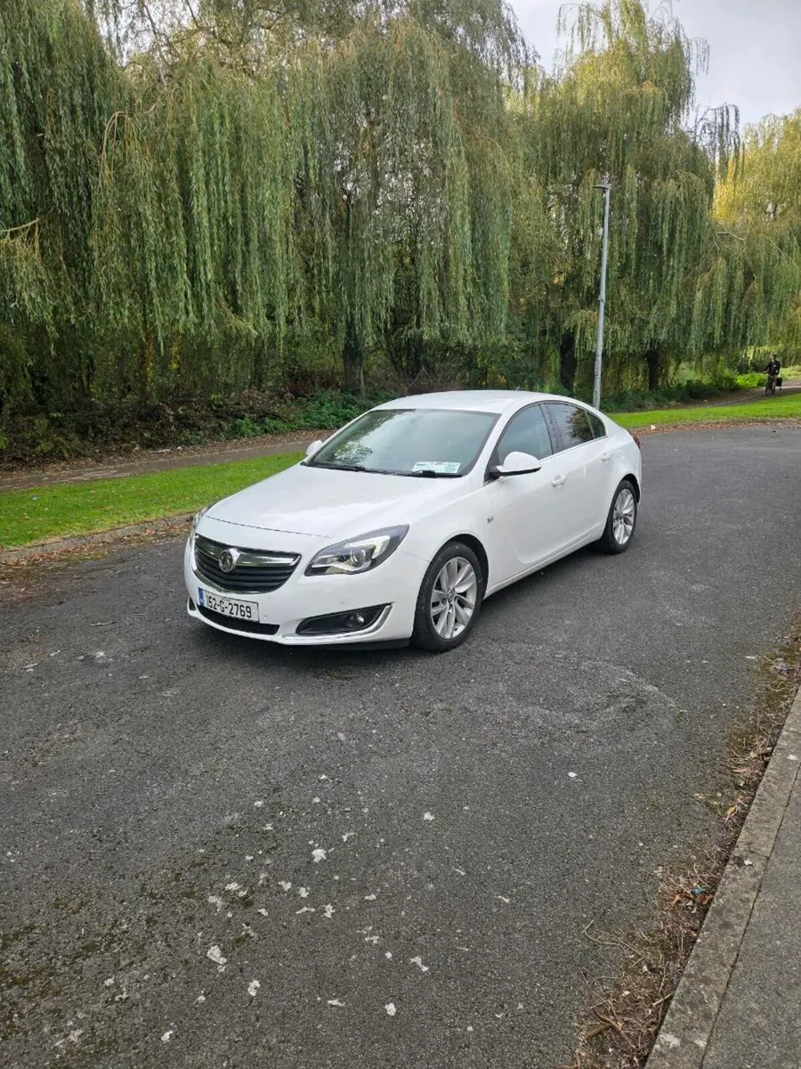 15 OPEL INSIGNIA - Image 1