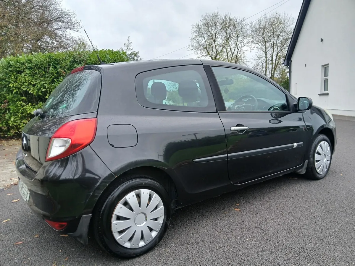 Renault Clio 2010 - Image 3