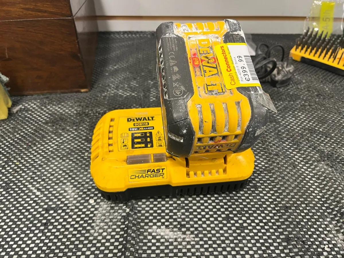 DeWalt 54v Paddle Mixer - Image 3