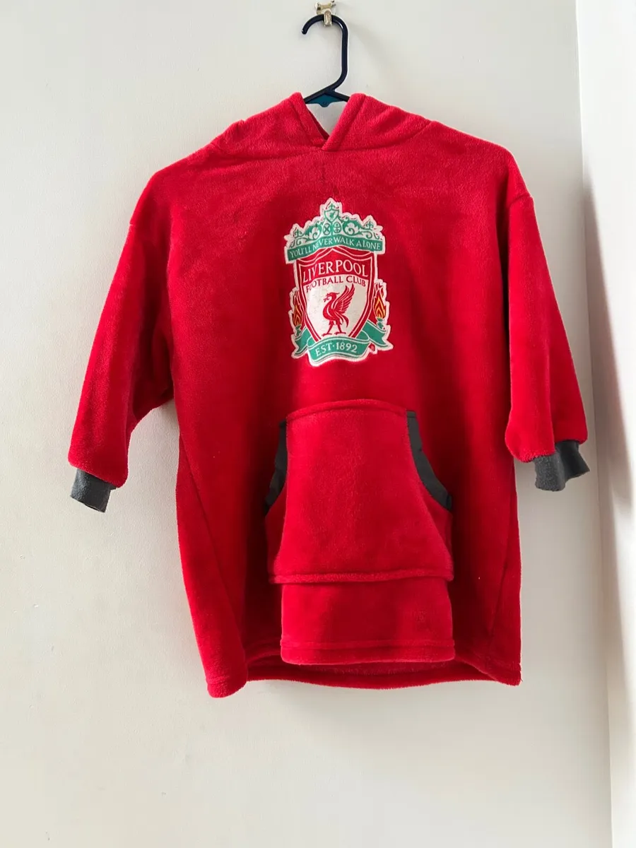 Liverpool fleece hoodie blanket 5-9 years