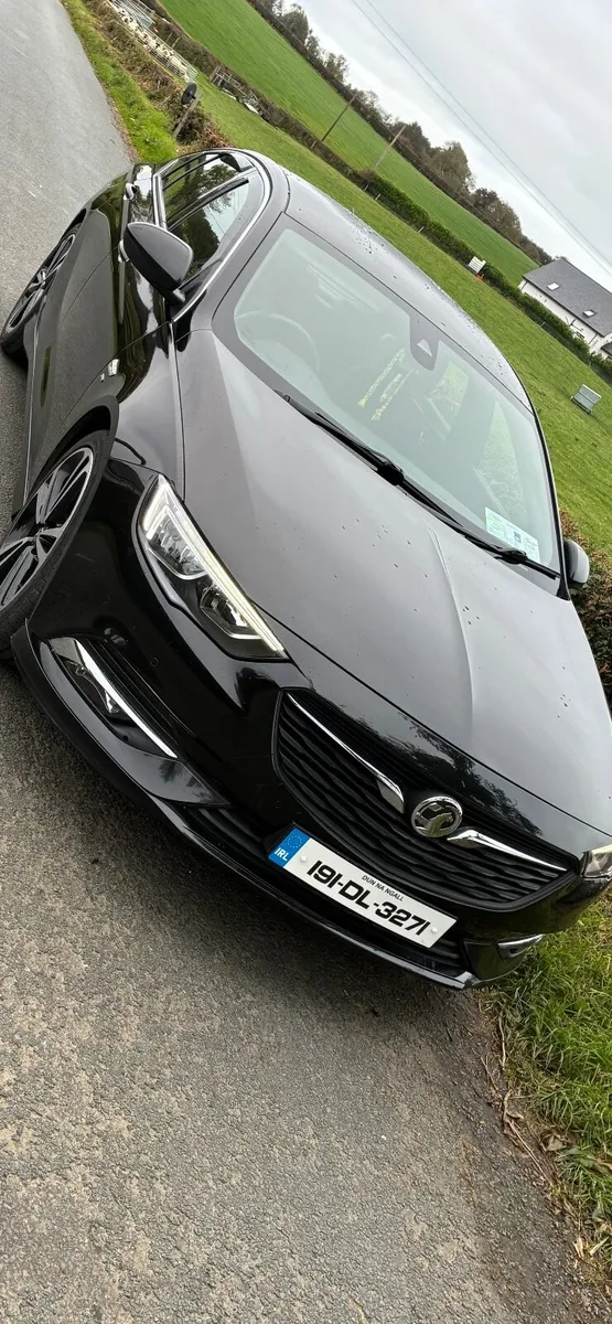 Vauxhall Insignia 2019 - Image 3