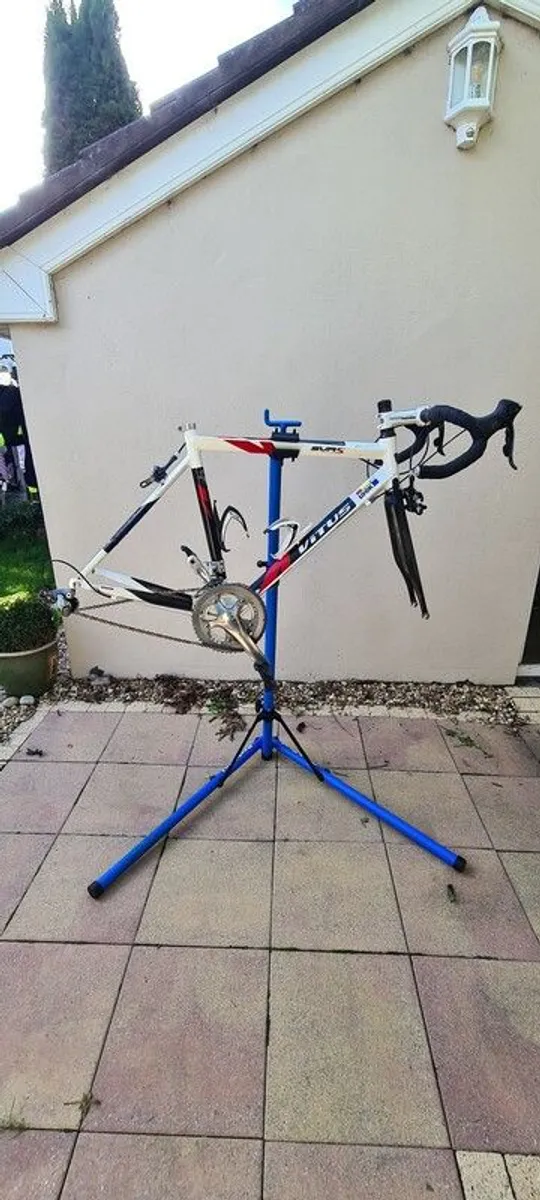 Bike Frame Race - Image 1