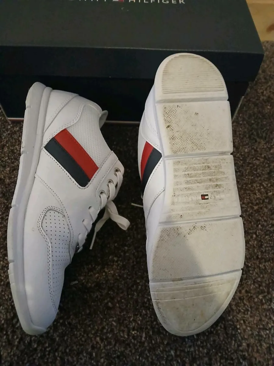 Tommy Hilfiger trainers size 40 - Image 2