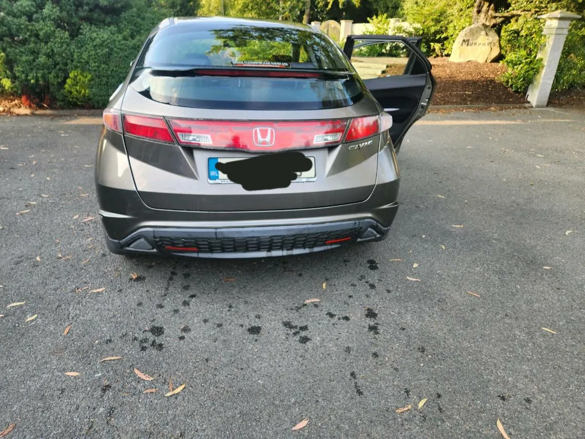 Car - Image 2
