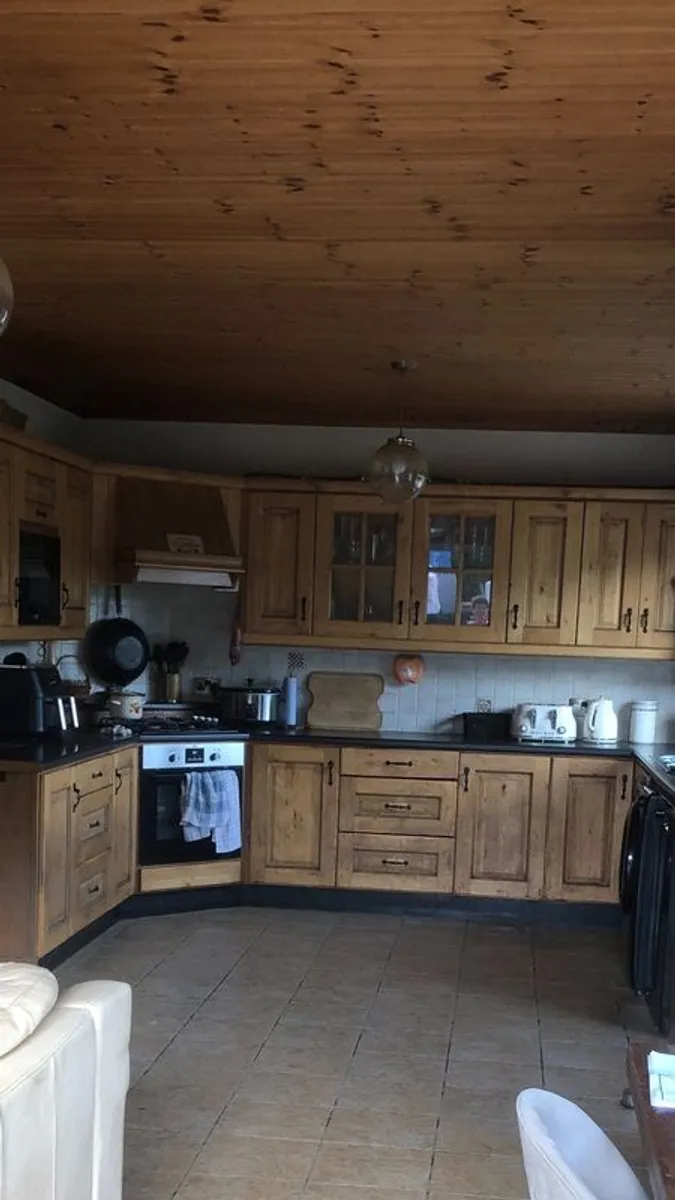 Solid Oak Kitchen - Image 1