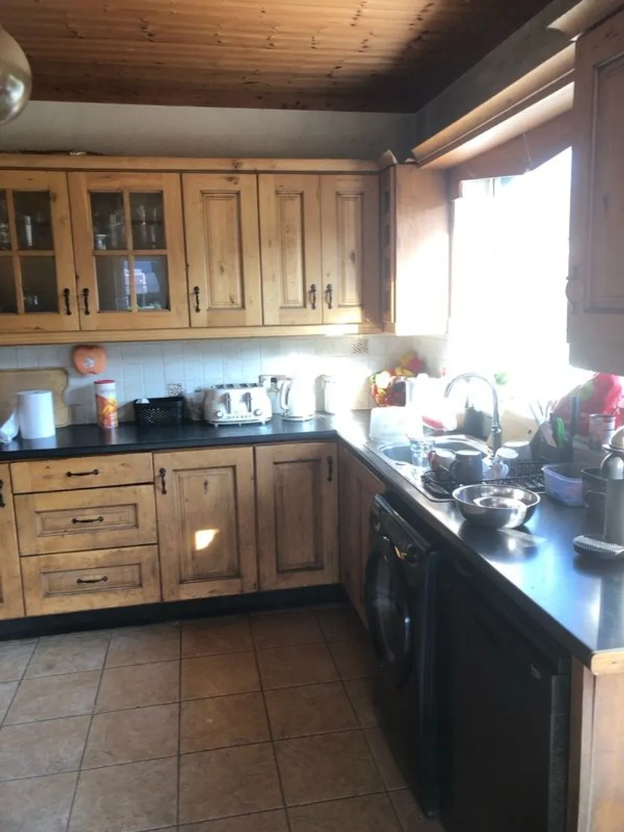 Solid Oak Kitchen - Image 2