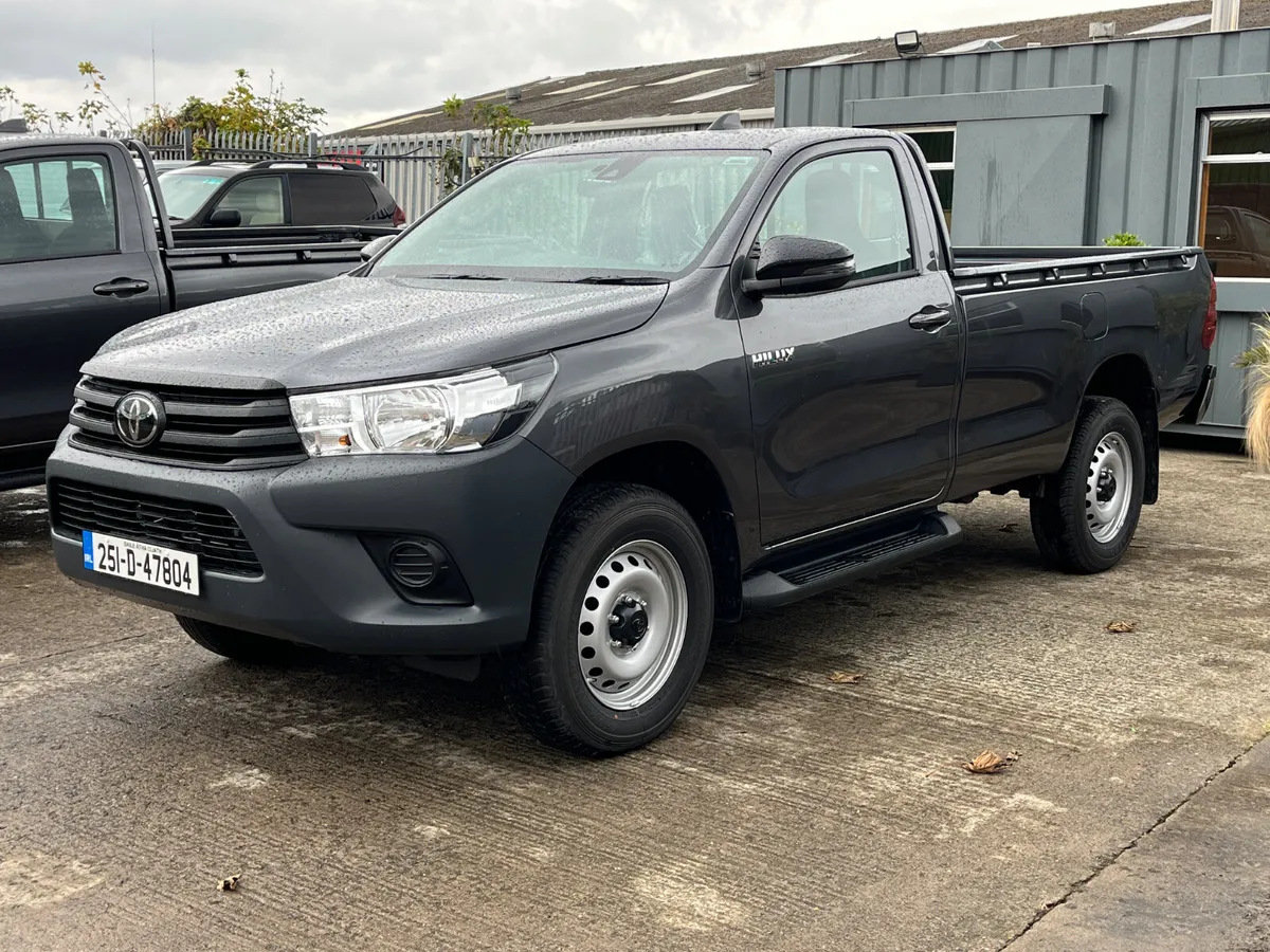 2025 TOYOTA HILUX 2.8D4D SINGLE CAB. - Image 1