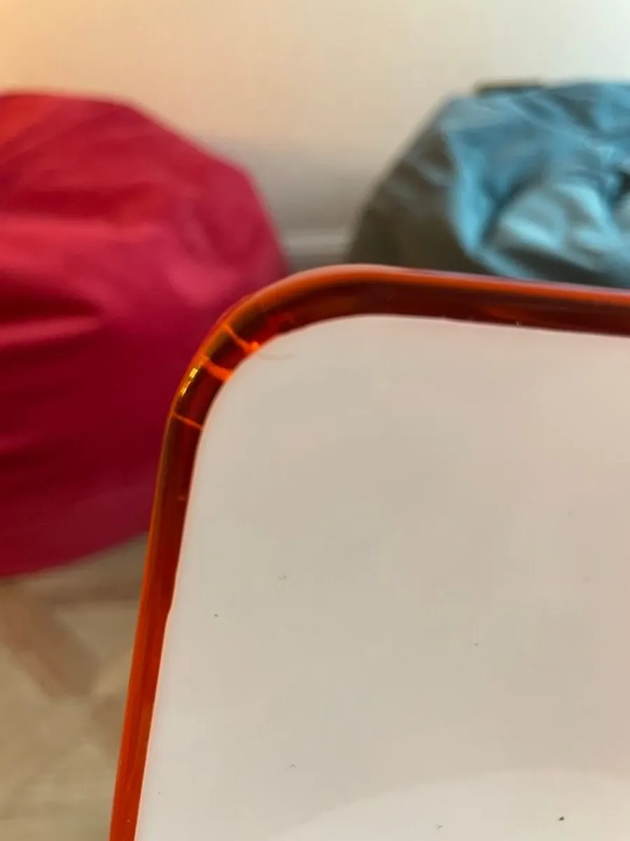 calligaris kitchen table & chairs - Image 3