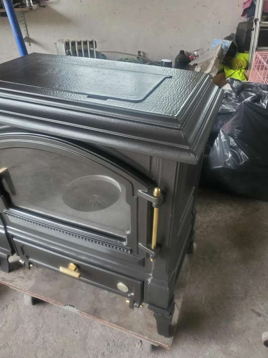 Efel/ Nestor Martin 9 kw oil stove with domestic b - Image 2