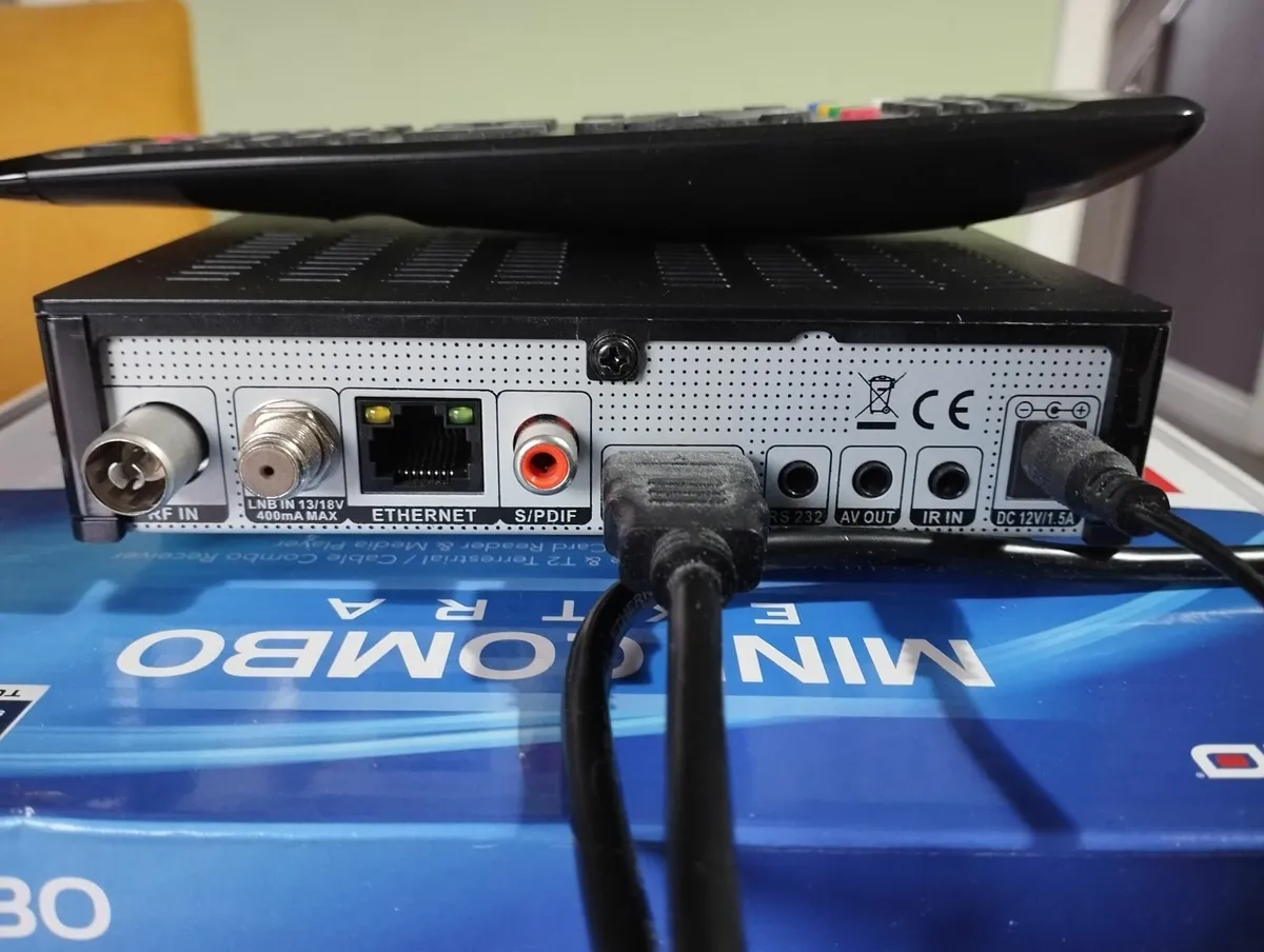 Amiko Mini Combo Extra Tv Sat Tuner - Image 2
