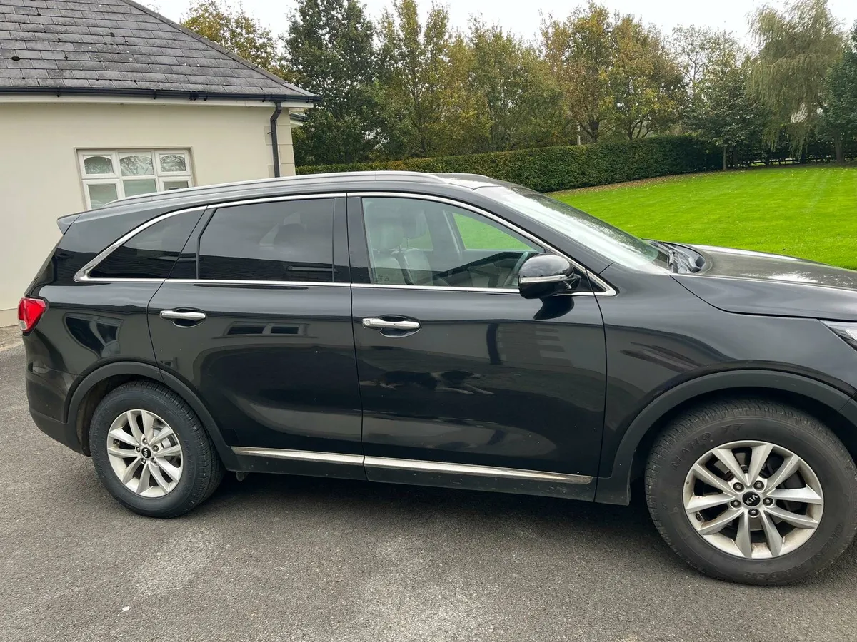 Kia Sorento - Image 4