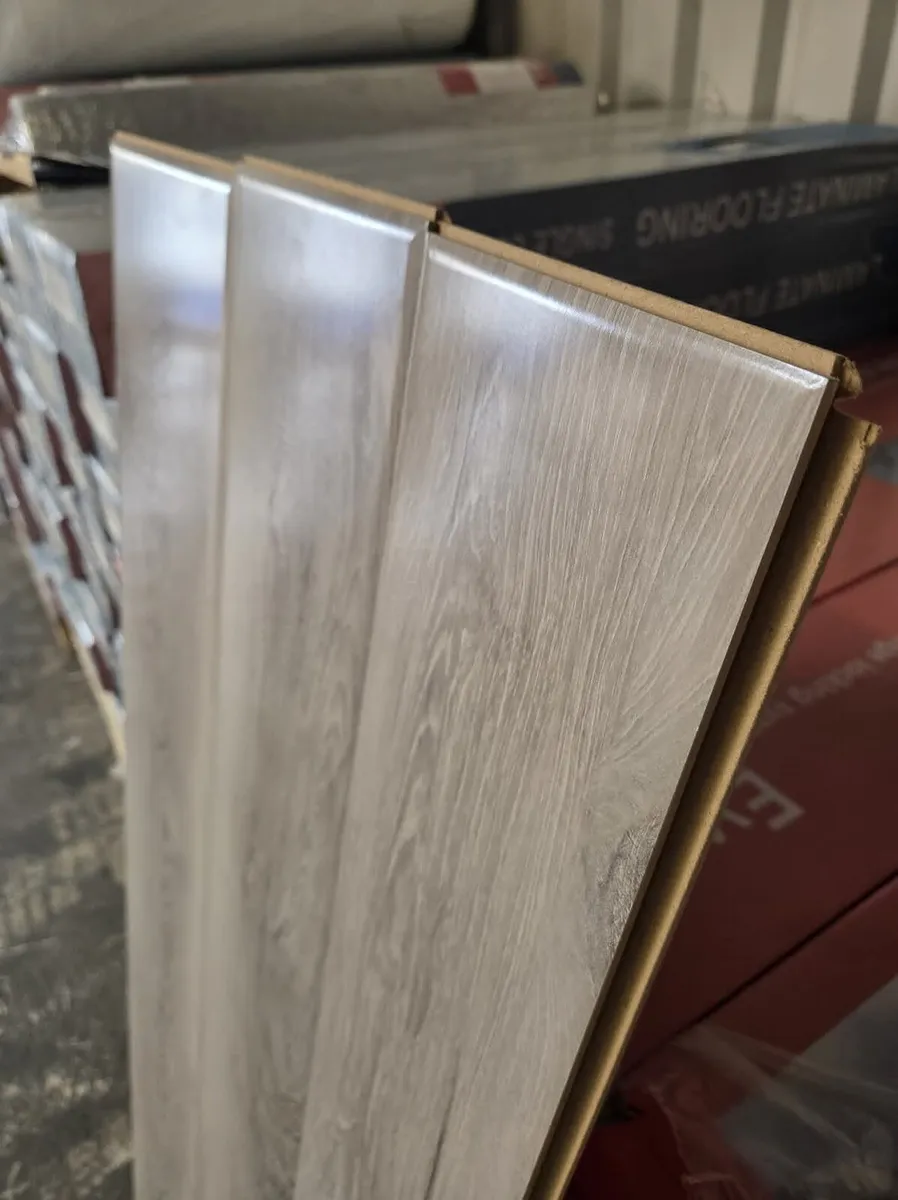 New 12mm High Gloss Flooring - Image 4