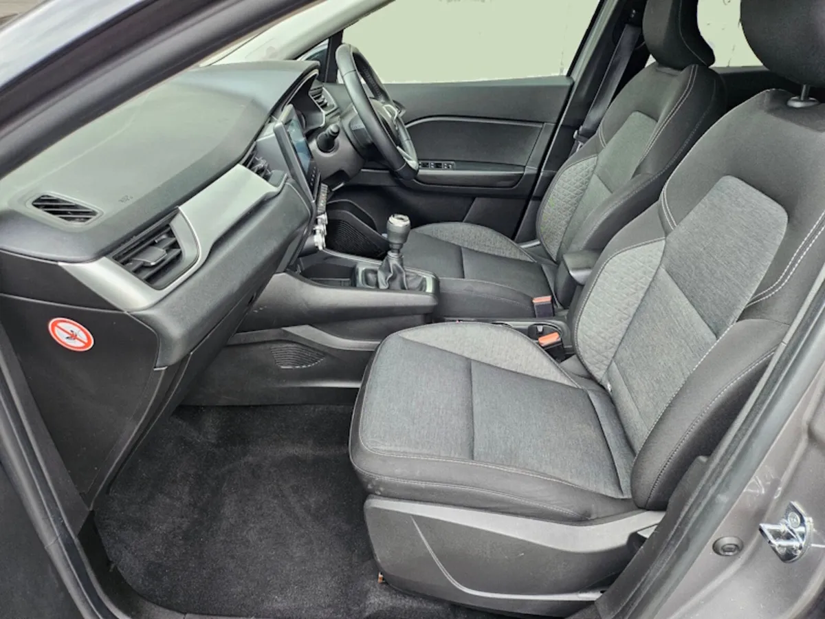 2022 Renault Captur 1.0 Iconic Warranty Fianance - Image 4