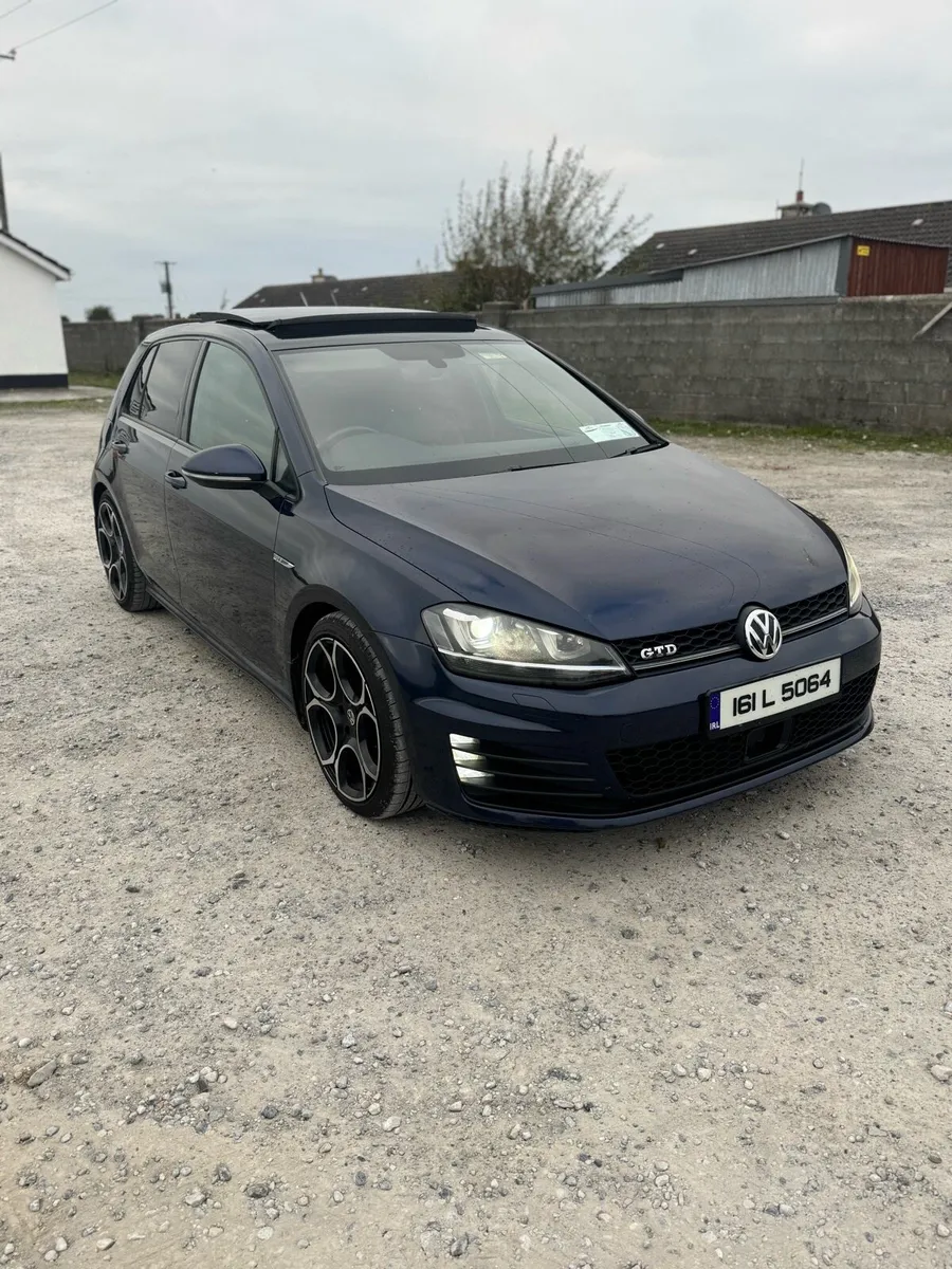 VW GOLF GTD PAN ROOF - Image 1