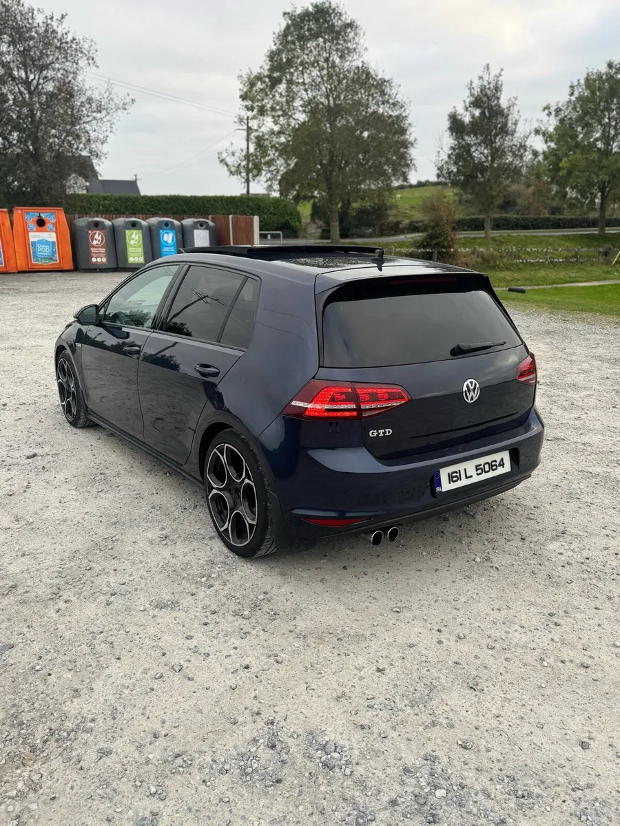 VW GOLF GTD PAN ROOF - Image 3
