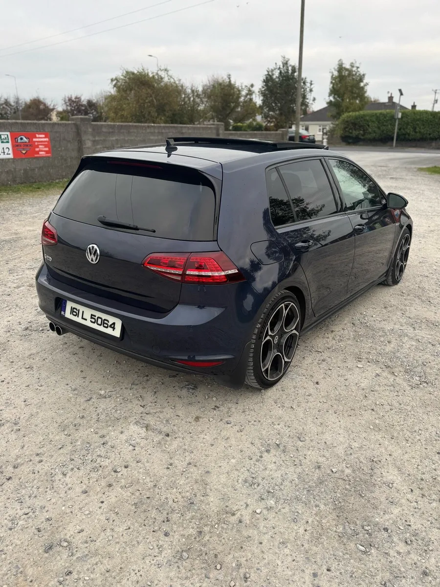 VW GOLF GTD PAN ROOF - Image 4