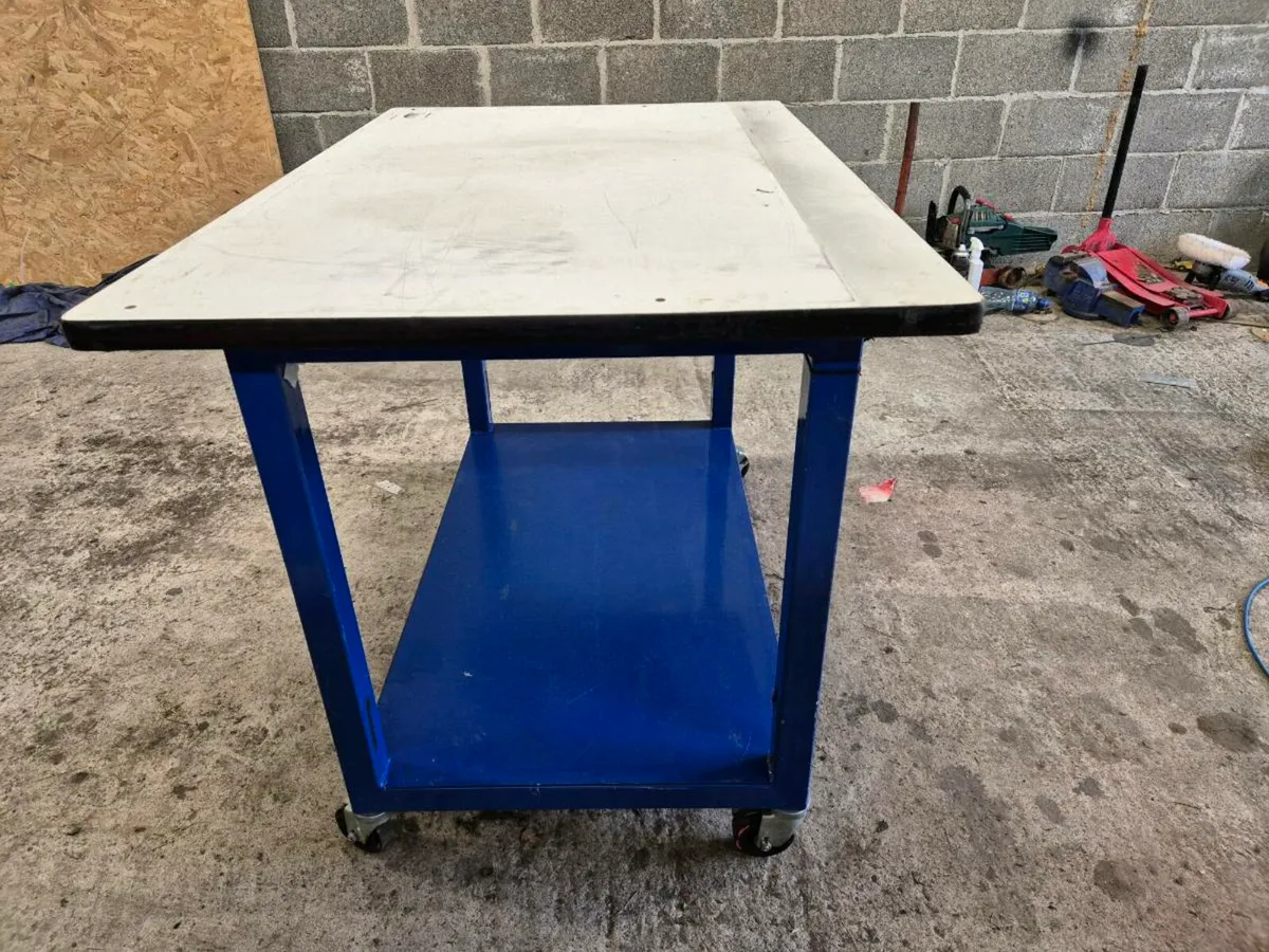 Heavy duty work bench - Image 2