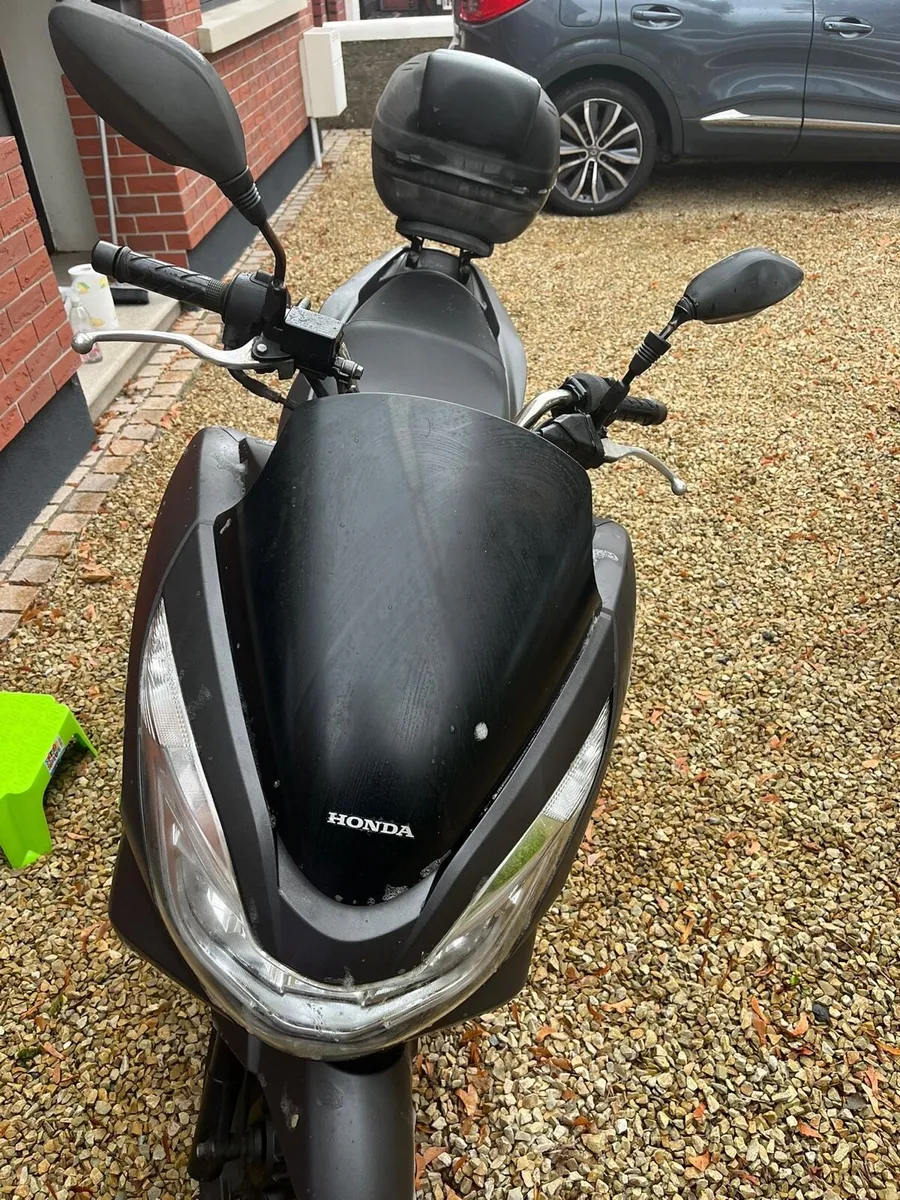 Honda PCX 125 - Image 2