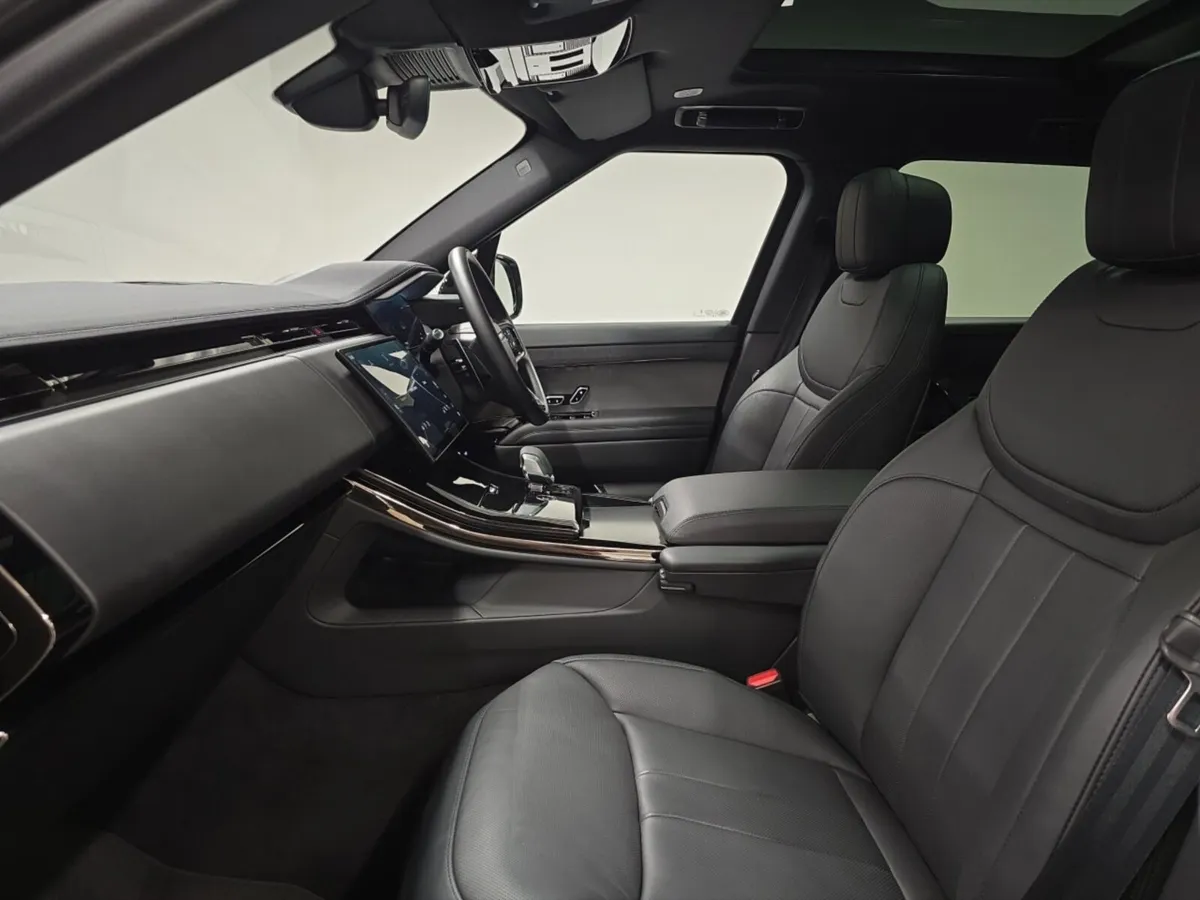 Land Rover Range Rover Sport Diesel Estate Dynamic - Image 3