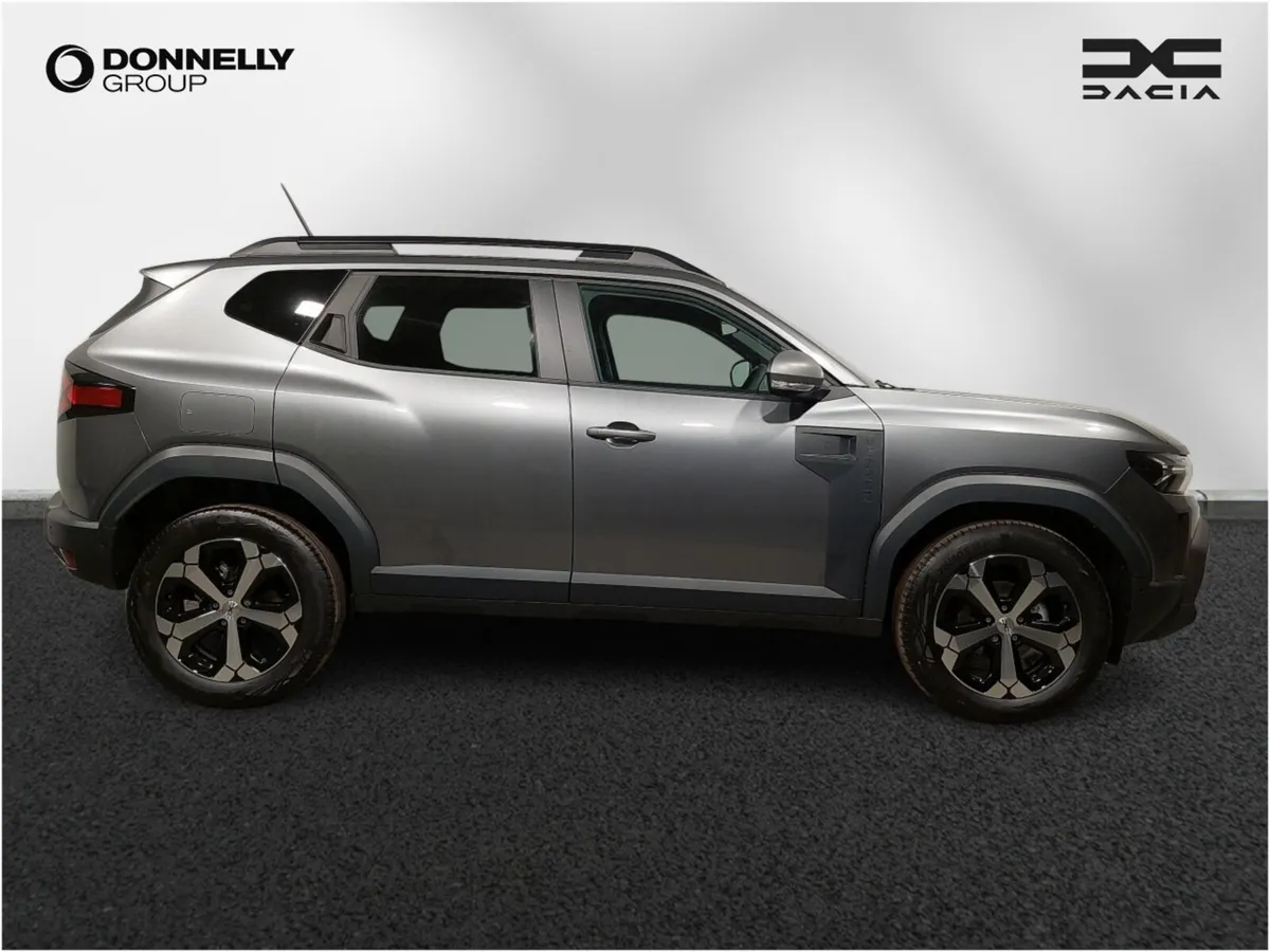 Dacia Duster Estate Journey - Image 3