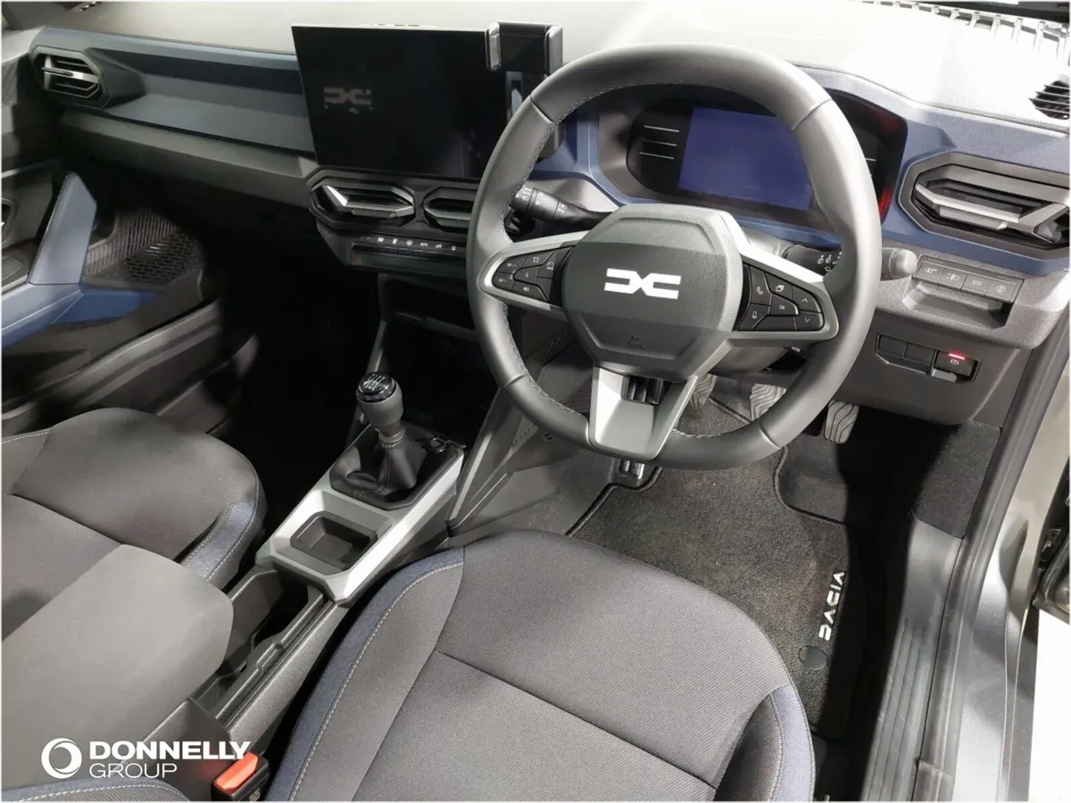 Dacia Duster Estate Journey - Image 4