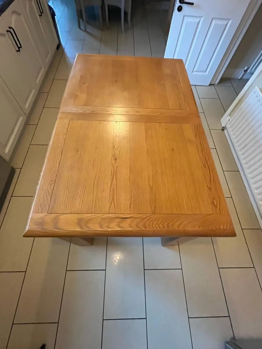Dining room table - Image 2
