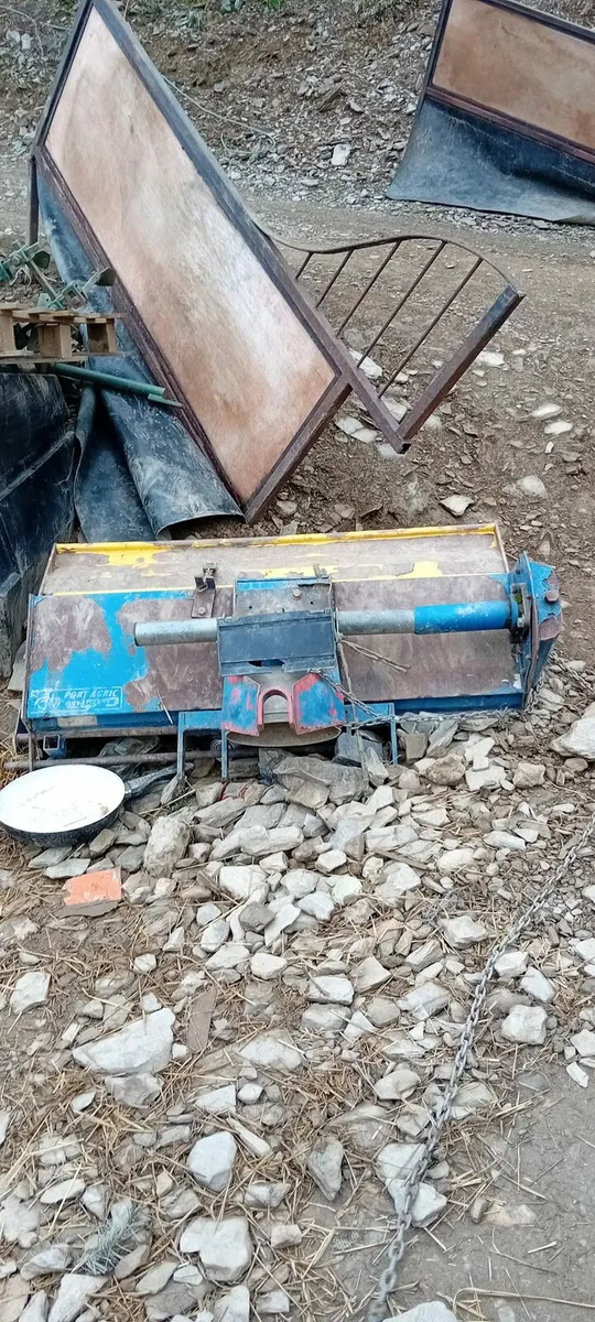 Farm machinery - Image 1