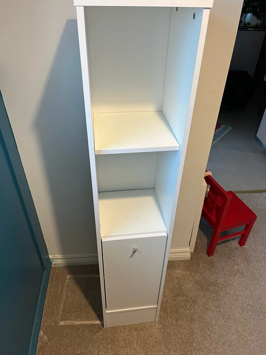 Shelves / Cupboard - Image 2