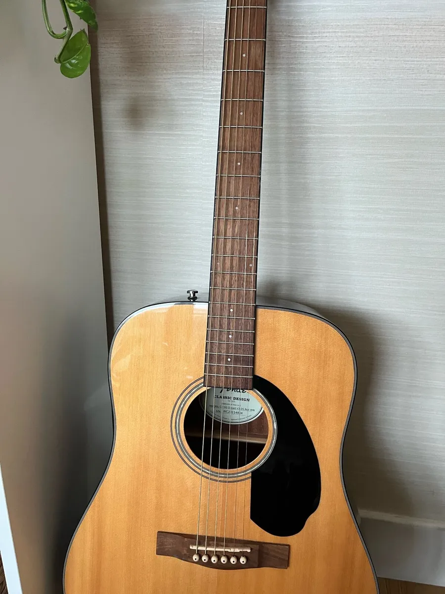 Guitar Fender - Image 1