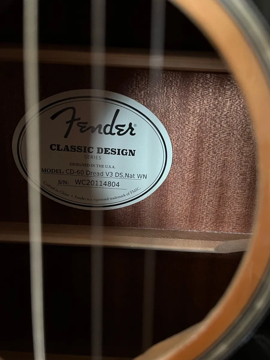 Guitar Fender - Image 2