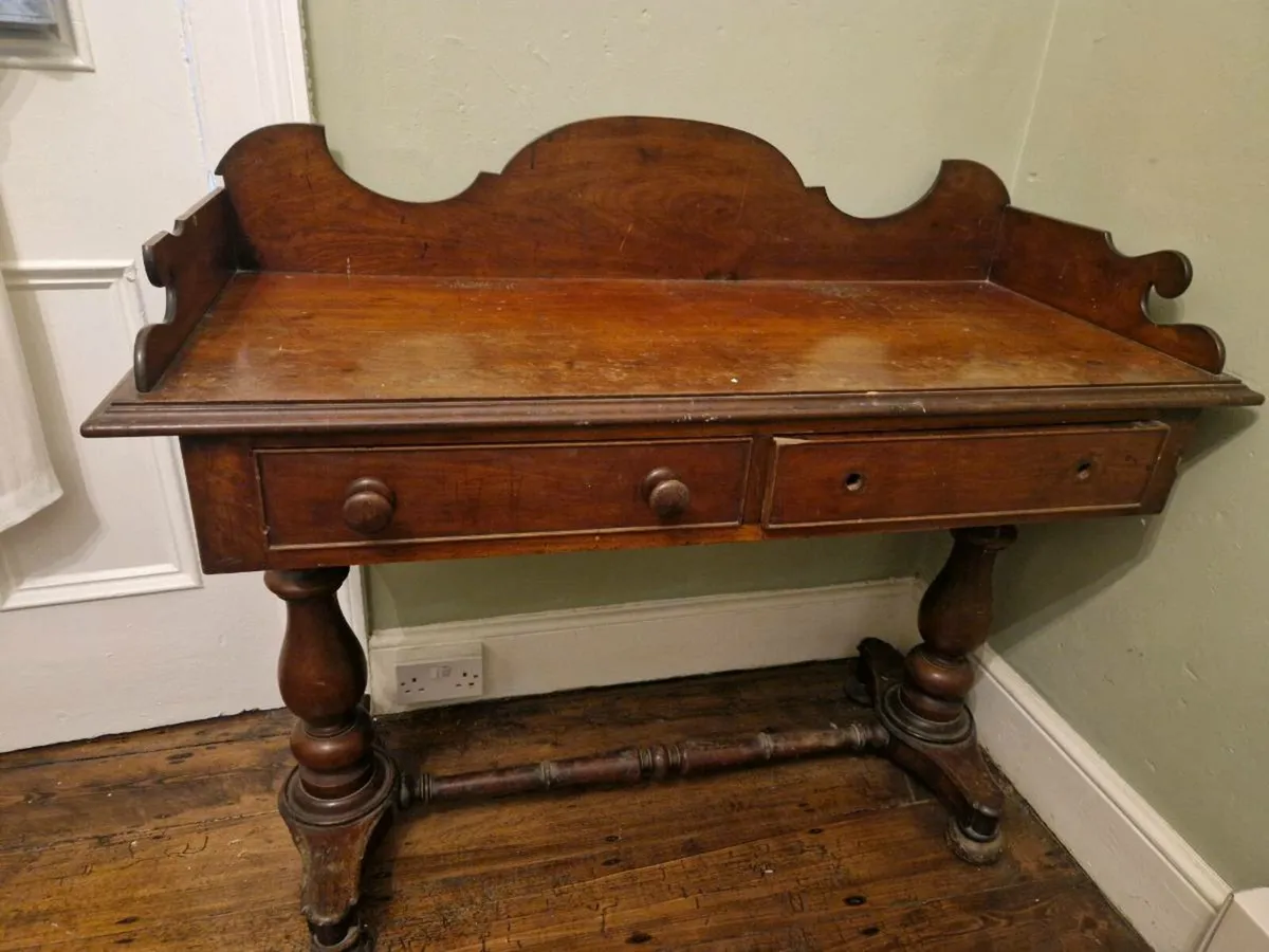 Victorian bedside table - Image 1