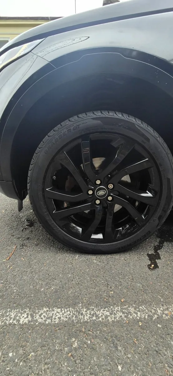 Land Rover Discovery Sport 2018 - Image 4