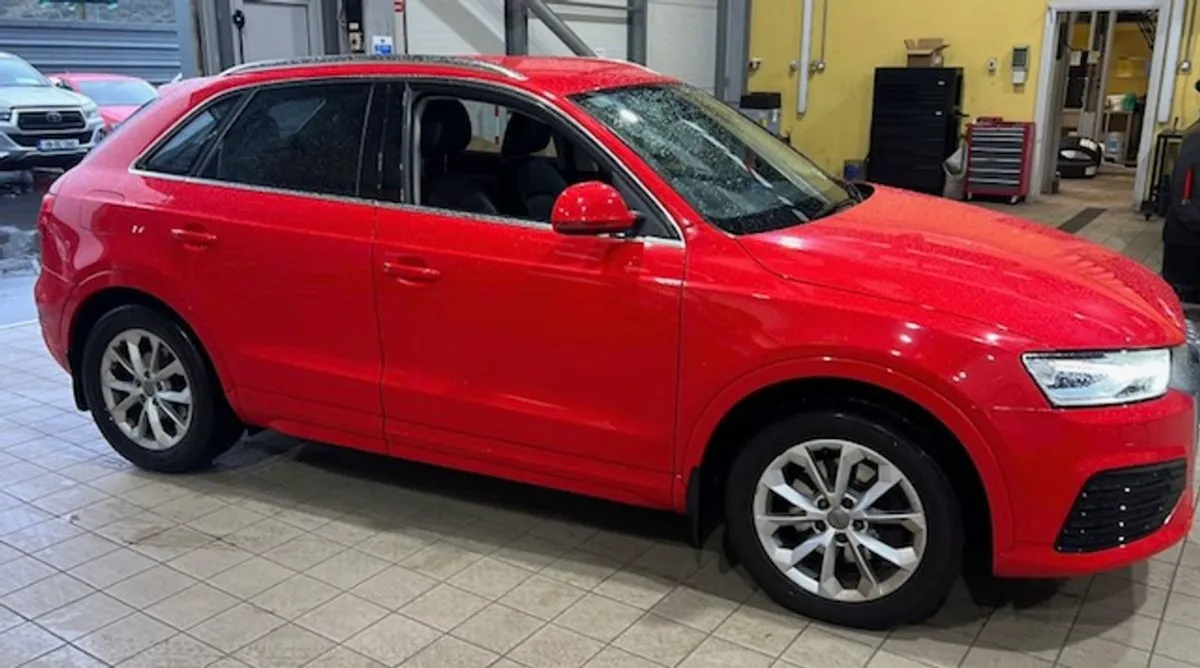 Audi Q3 Q3 2.0 TDI 120 SE 4DR Mint Low Mileage - Image 1