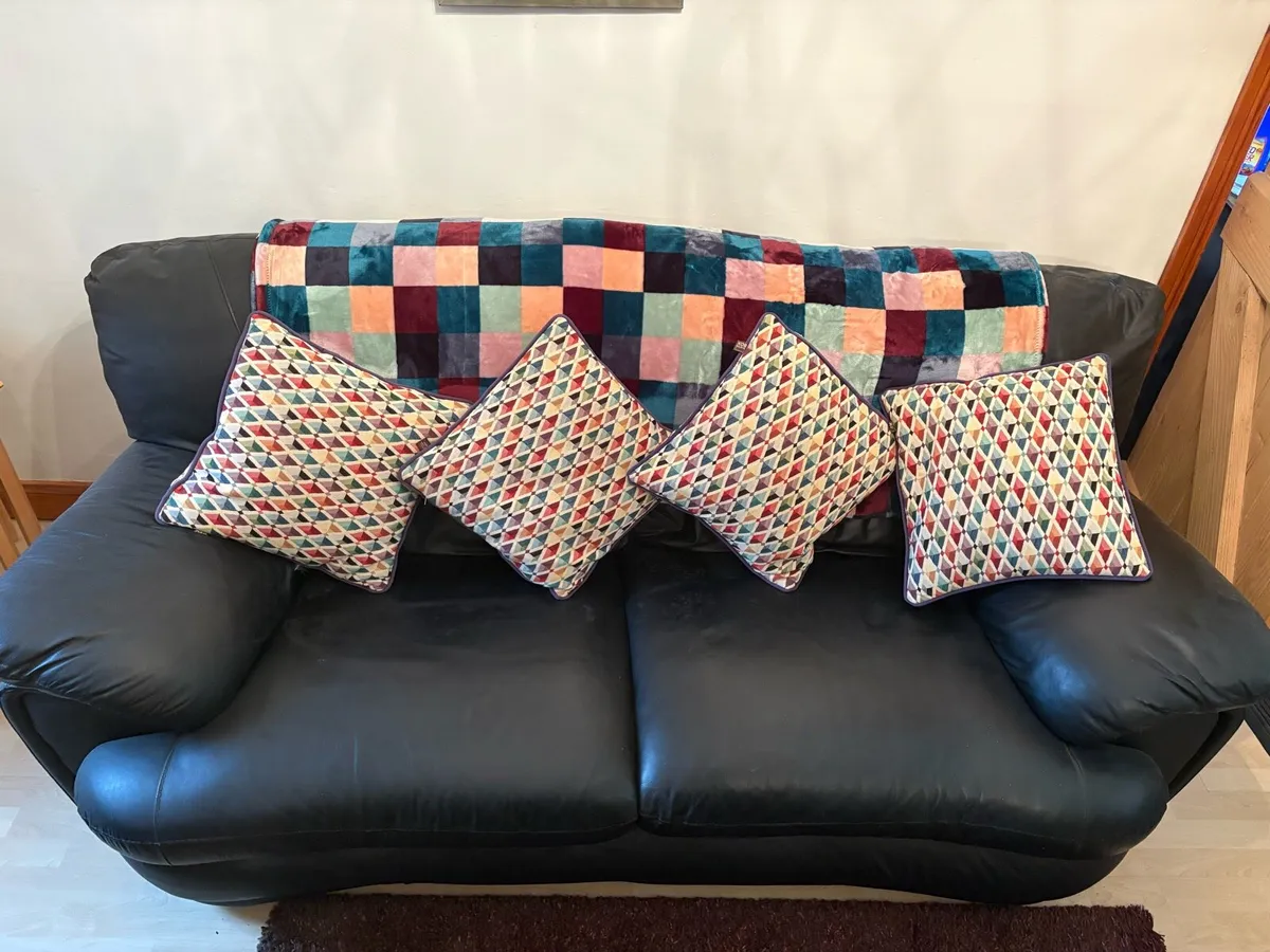 3 piece sofa set - Image 2