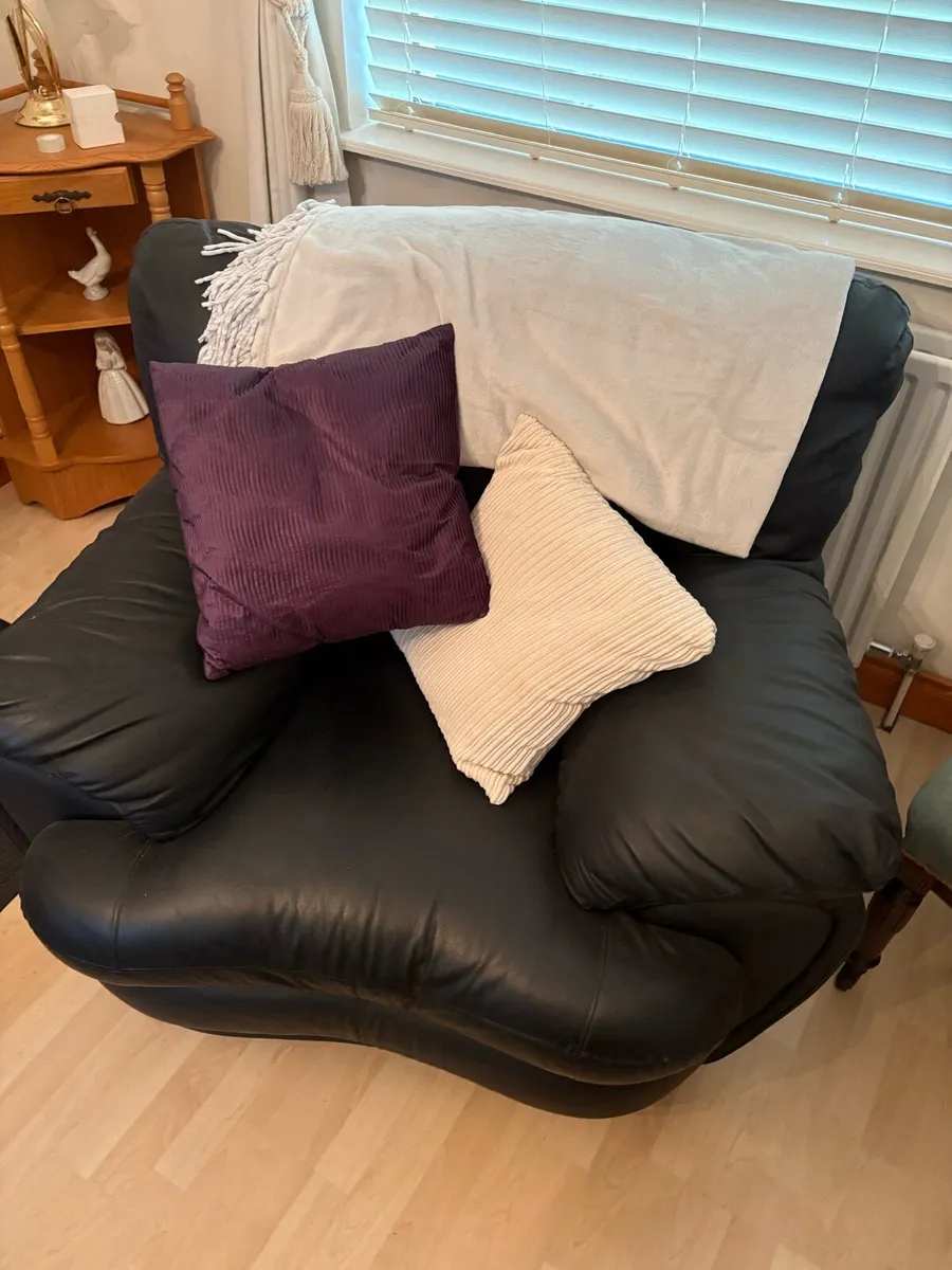 3 piece sofa set - Image 3