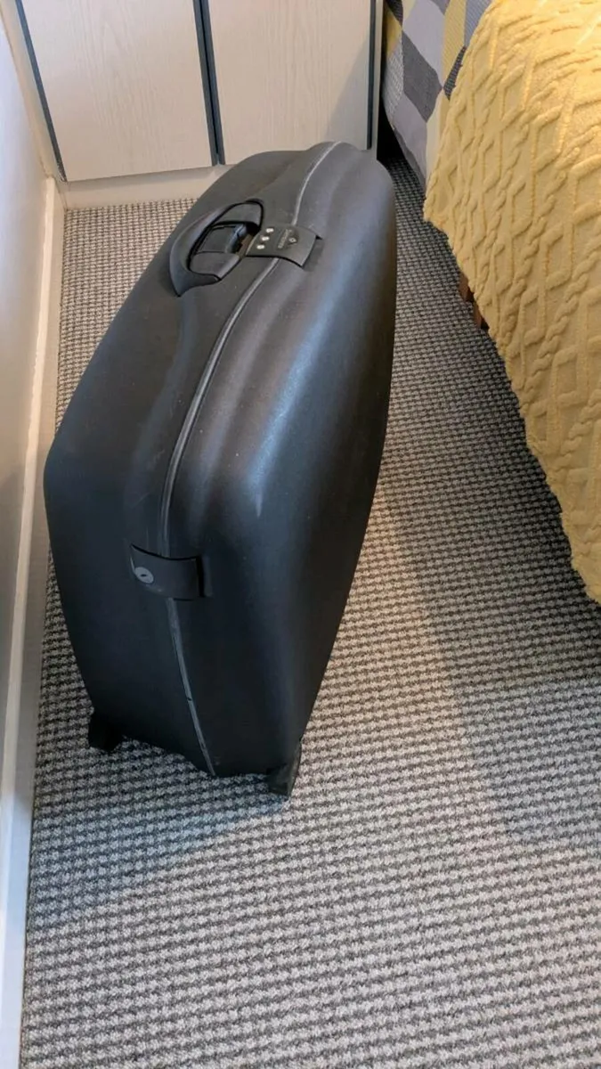 Samsonite Suitcase - Image 1