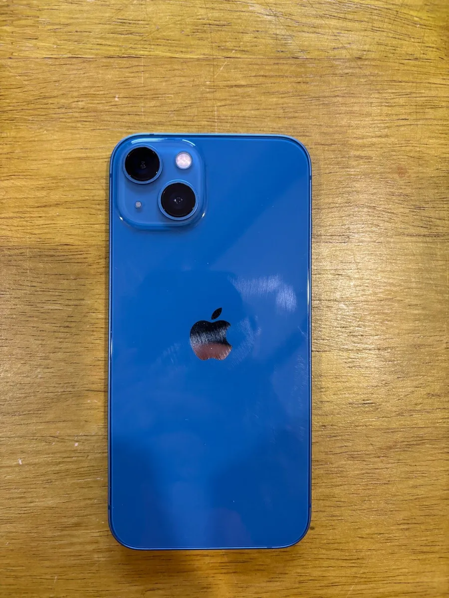 iPhone 13 - Image 1