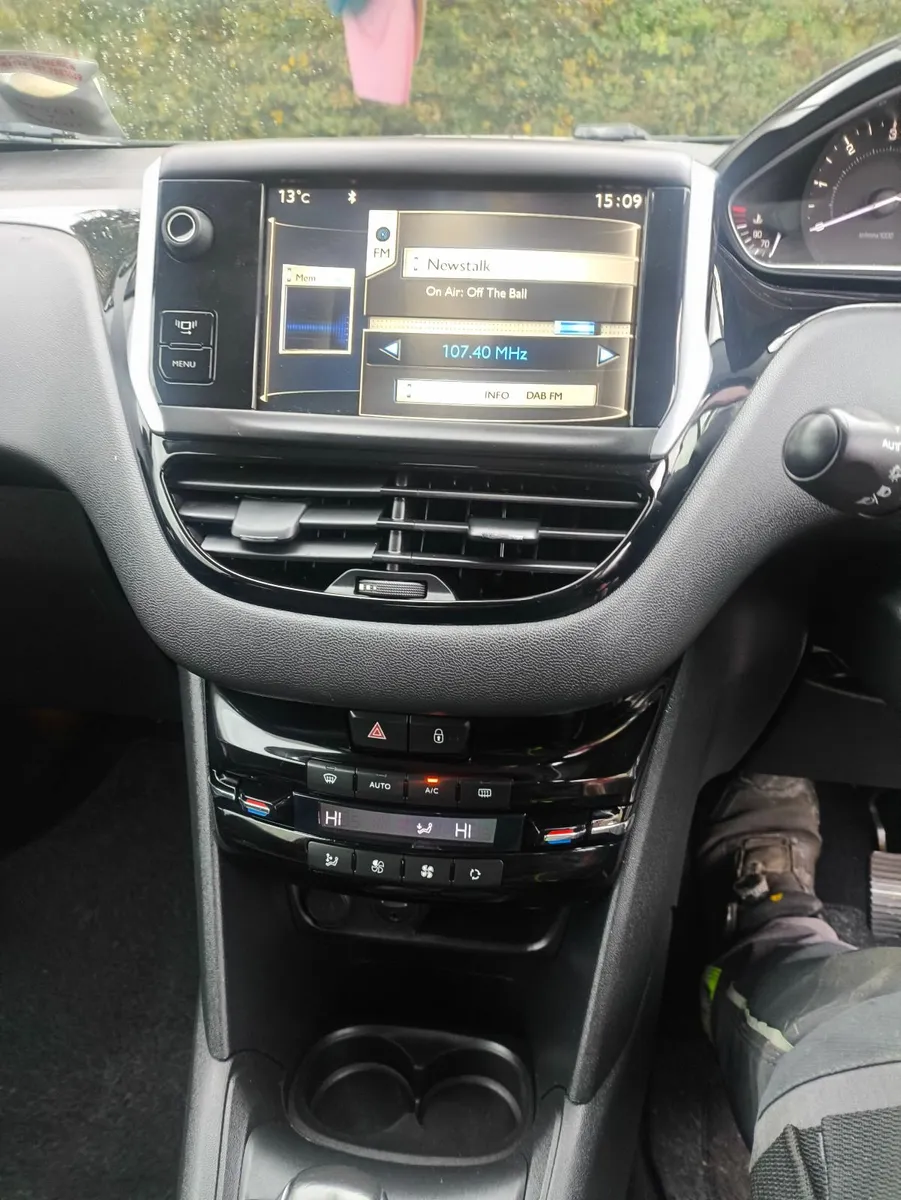 Peugeot 208 2013 low klms - Image 3