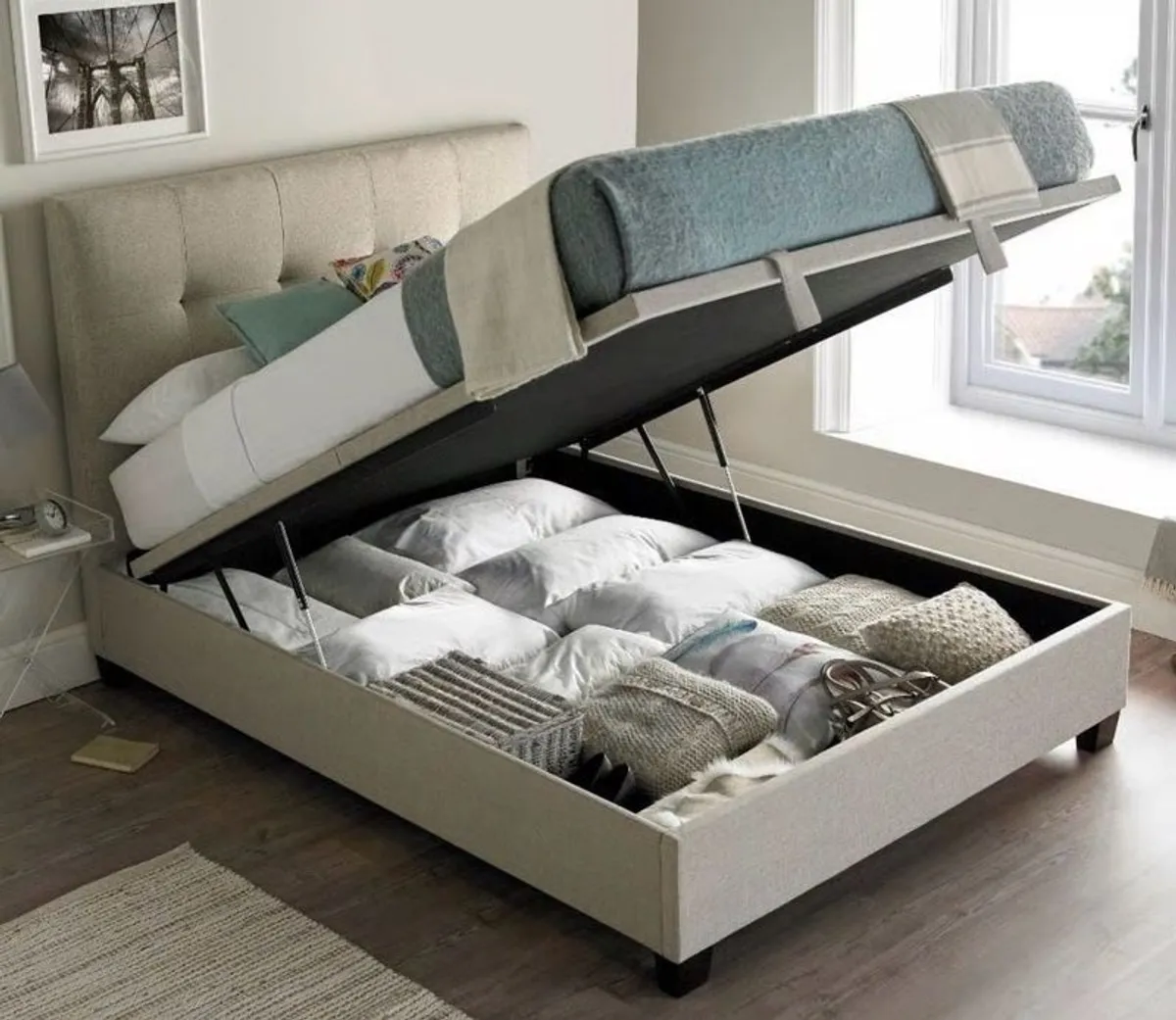 Walkworth king 5 foot storage/ottoman bed - Image 1